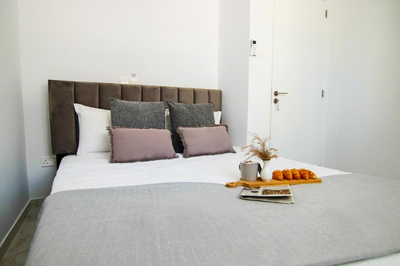 Апартаменты Phaedrus Living Seaside Luxury Flat Athina 21 Пафос Экстерьер фото